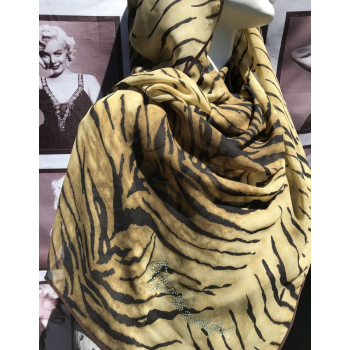 Тигровый нейлоновый шарф